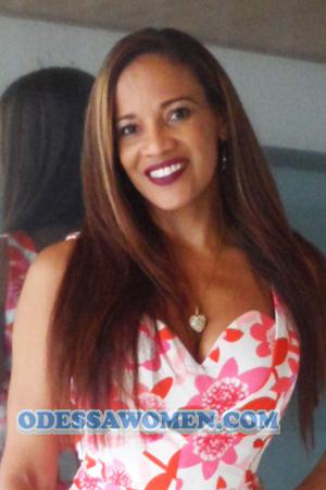 154438 - Yenis Age: 49 - Colombia