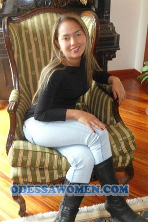 166404 - Yerlis Age: 37 - Colombia