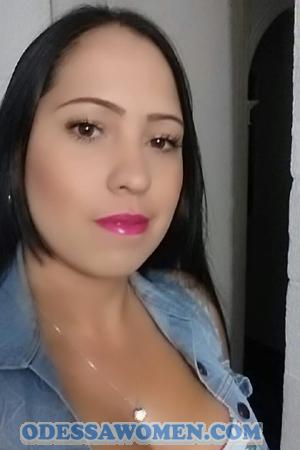 167047 - Yecenia Age: 44 - Colombia