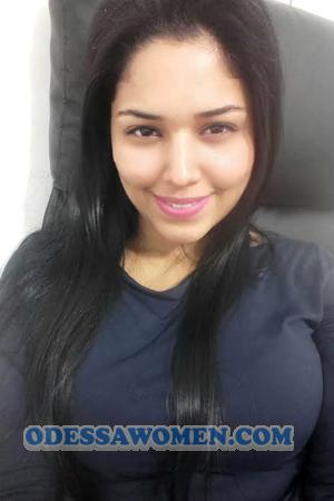 170510 - Ariana Age: 29 - Venezuela