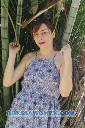 170807 - Laura Age: 29 - Colombia