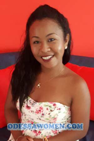 175483 - Damarys Age: 38 - Colombia