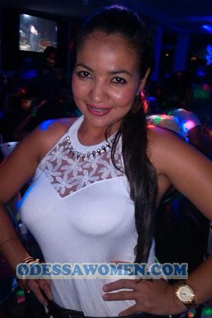 176819 - Laura Age: 39 - Colombia