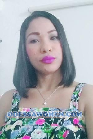 177008 - Kari Age: 47 - Colombia