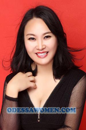 177047 - Emma Age: 46 - China