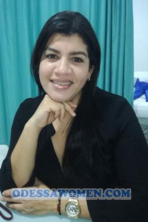 177451 - Yerlindis Age: 43 - Colombia