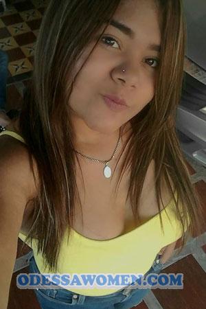 179794 - Karolay Age: 28 - Colombia