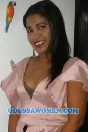 180635 - Yadira Age: 47 - Colombia