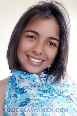 181818 - Camila Age: 32 - Colombia