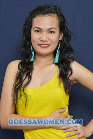 182081 - Genevie Age: 33 - Philippines