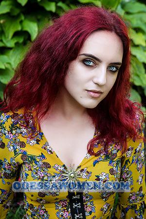 182498 - Ekaterina Age: 30 - Russia