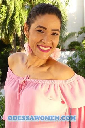 184090 - Dilsa Age: 49 - Colombia