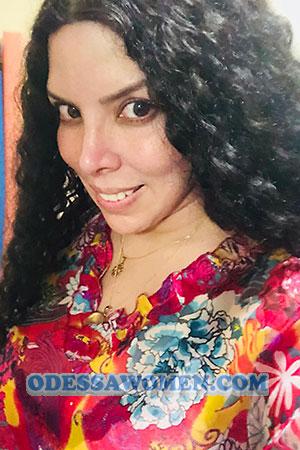 184680 - Karol Age: 46 - Peru