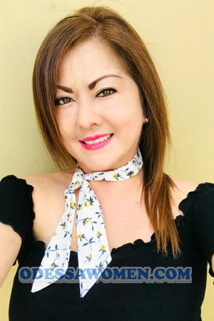 185159 - Laura Age: 42 - Costa Rica