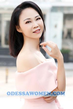 185182 - Yuanyuan (Kitty) Age: 56 - Hong Kong