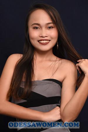 190743 - Maria Theresa Age: 27 - Philippines