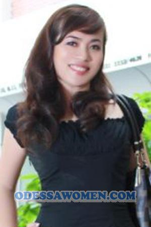 191515 - Thi Mong Huyen Age: 43 - Vietnam