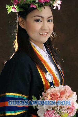 195180 - Aomjai (Aom) Age: 37 - Thailand