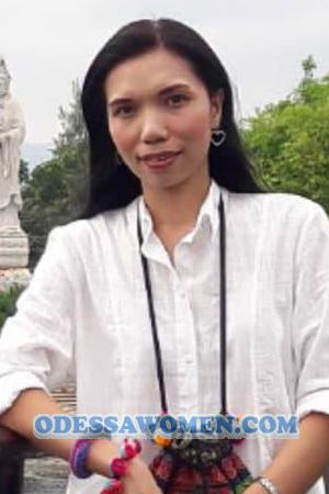 195202 - Ratchadaporn (Aoy) Age: 48 - Thailand