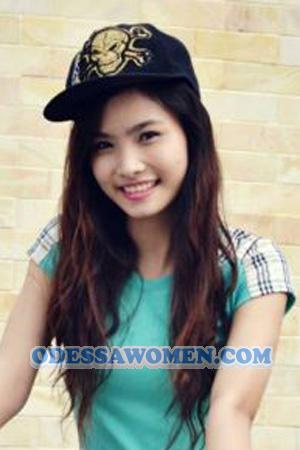 195815 - Thu Ha Age: 35 - Vietnam