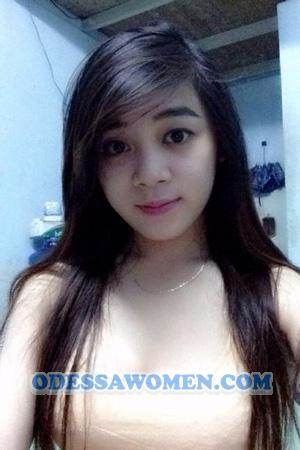 195825 - Thi Truong Age: 35 - Vietnam