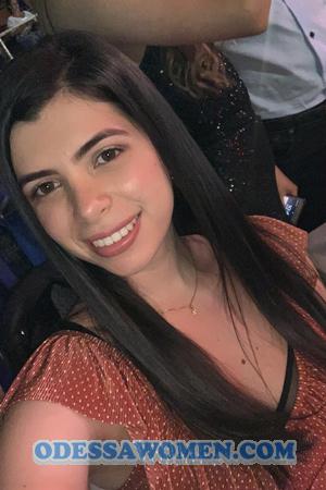 195904 - Laura Age: 30 - Colombia