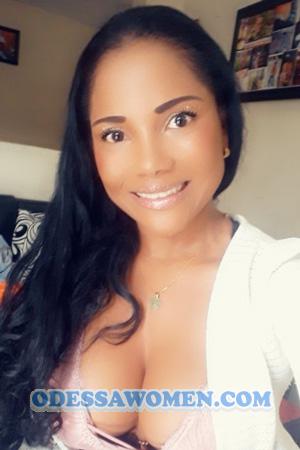 196678 - Yarleisy Age: 40 - Colombia