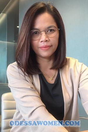 197425 - Phatthawan (Kob) Age: 48 - Thailand