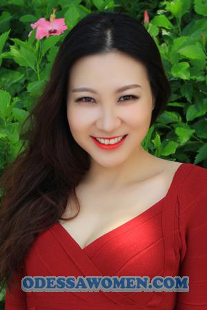 197447 - Vicky Age: 37 - China