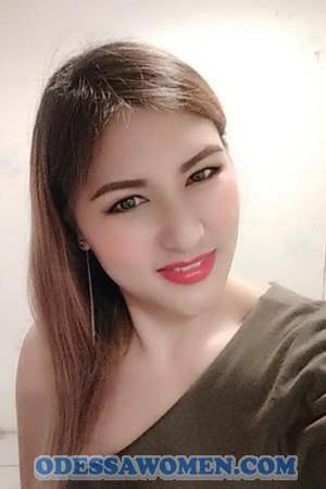 198034 - Phattharawadee Age: 39 - Thailand