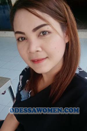 198037 - Phatcharee (Fon) Age: 37 - Thailand
