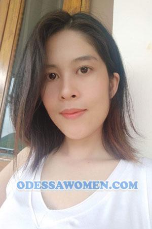 199883 - Thitaporn Age: 39 - Thailand