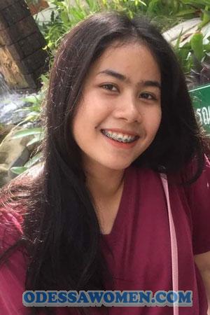 200436 - Duangkaeo Age: 26 - Thailand