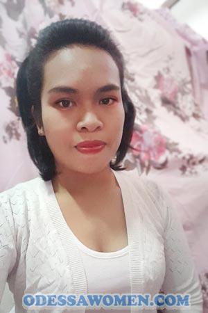 201022 - Parichart Age: 35 - Thailand