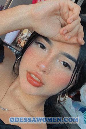 201112 - Maria Age: 24 - Colombia