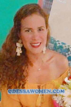 202272 - Stephanie Age: 39 - Costa Rica