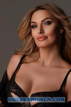 202488 - Ekaterina Age: 37 - Russia