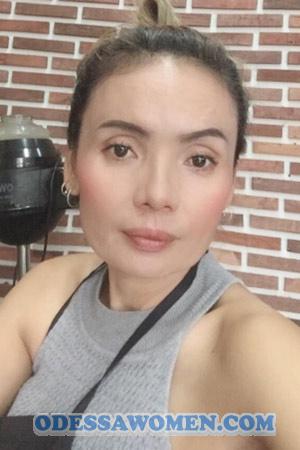 203720 - Jenjira Age: 46 - Thailand