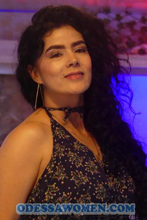 204739 - Yenny Age: 43 - Colombia