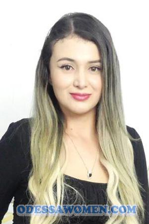 204921 - Daniela Age: 29 - Colombia