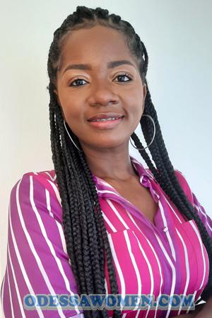 205104 - Stefany Age: 35 - Colombia