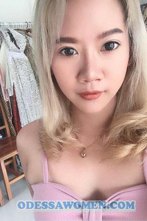 205605 - Siriporn Age: 35 - Thailand