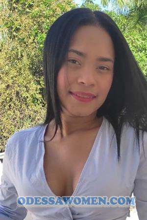 205726 - Nayelis Age: 24 - Colombia