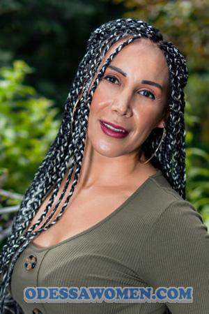 206700 - Luz Age: 51 - Colombia