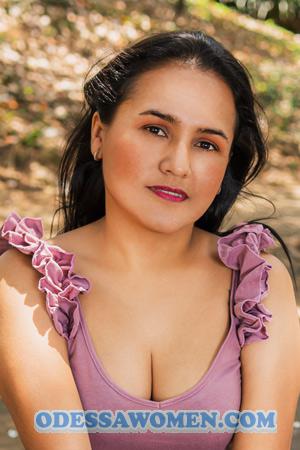 207749 - Alejandra Age: 39 - Colombia