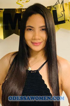 209140 - Karina Age: 31 - Colombia