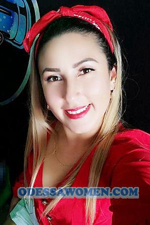 209327 - Melissa Age: 34 - Costa Rica