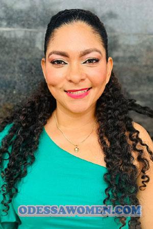 209839 - Andrea Age: 36 - Colombia