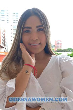 210135 - Loraine Age: 33 - Colombia