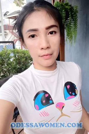 210942 - Chonthirot Age: 42 - Thailand